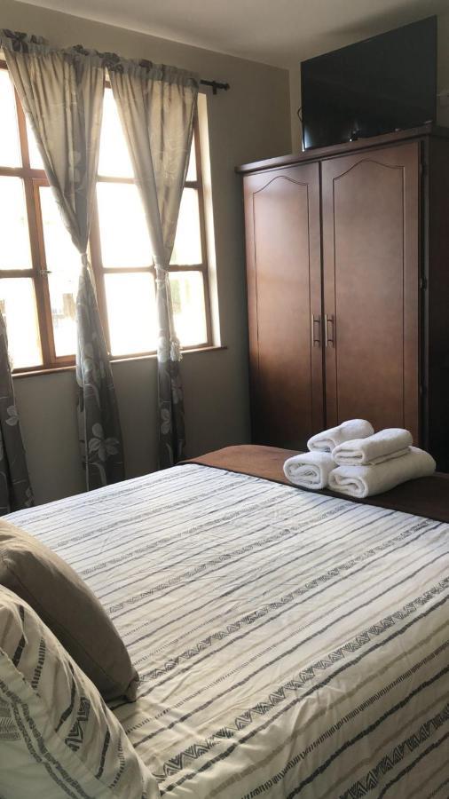 Hotel En El Centro Historico Куэнка Экстерьер фото
