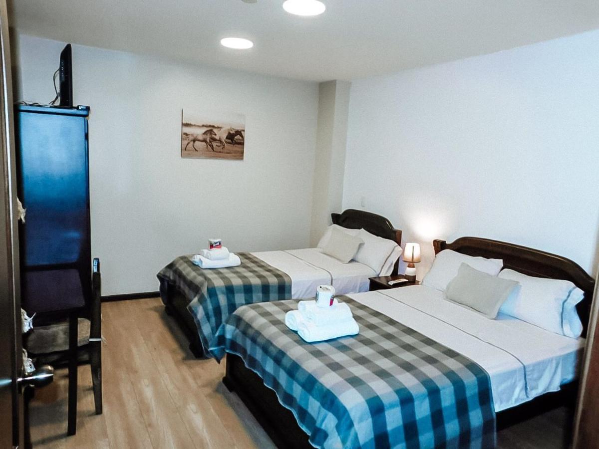 Hotel En El Centro Historico Куэнка Экстерьер фото